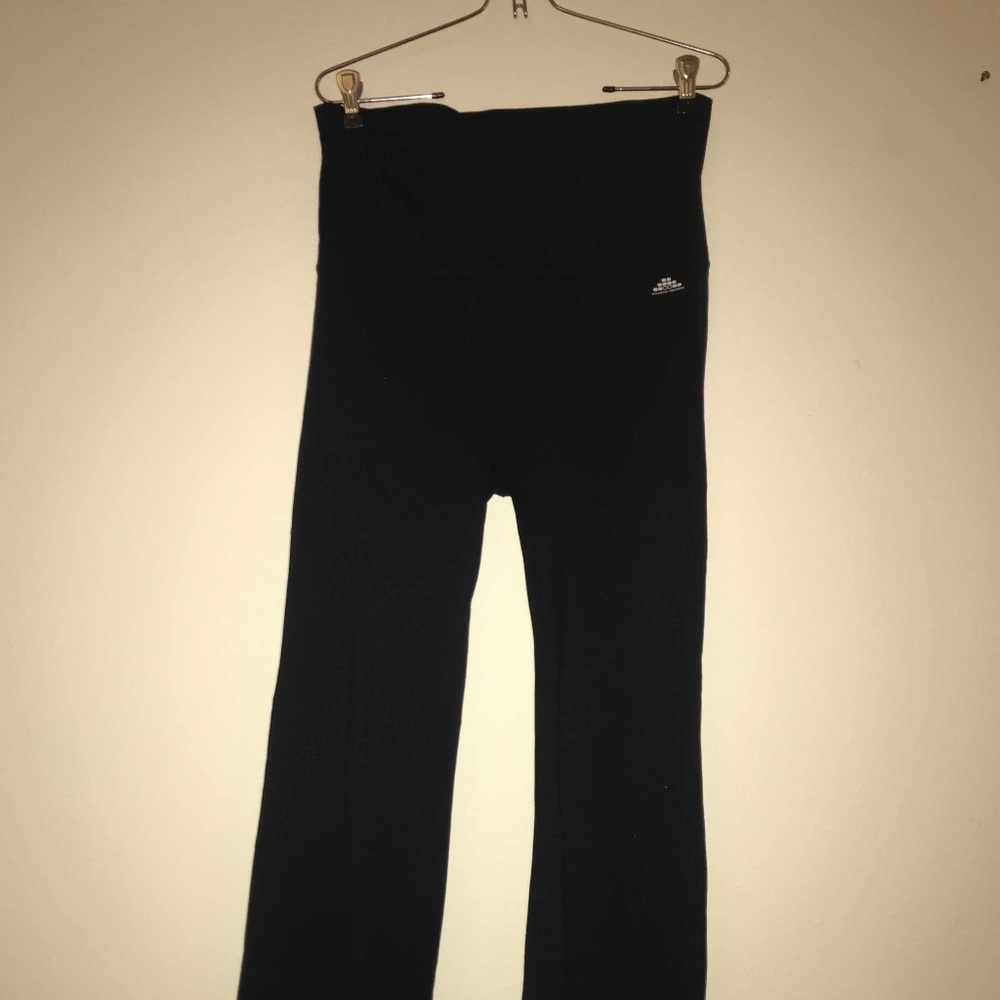 black sport leggings
